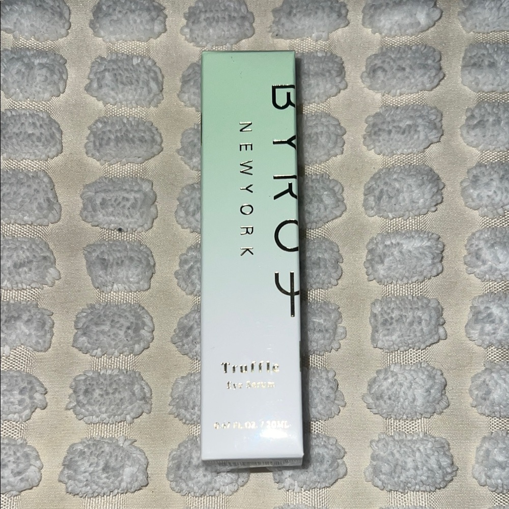 BYROE New York Truffle Eye Serum - Green and White